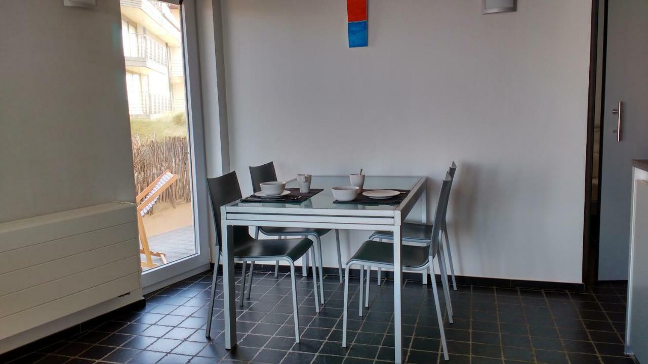 Malibu Beach Koksijde Exteriör bild